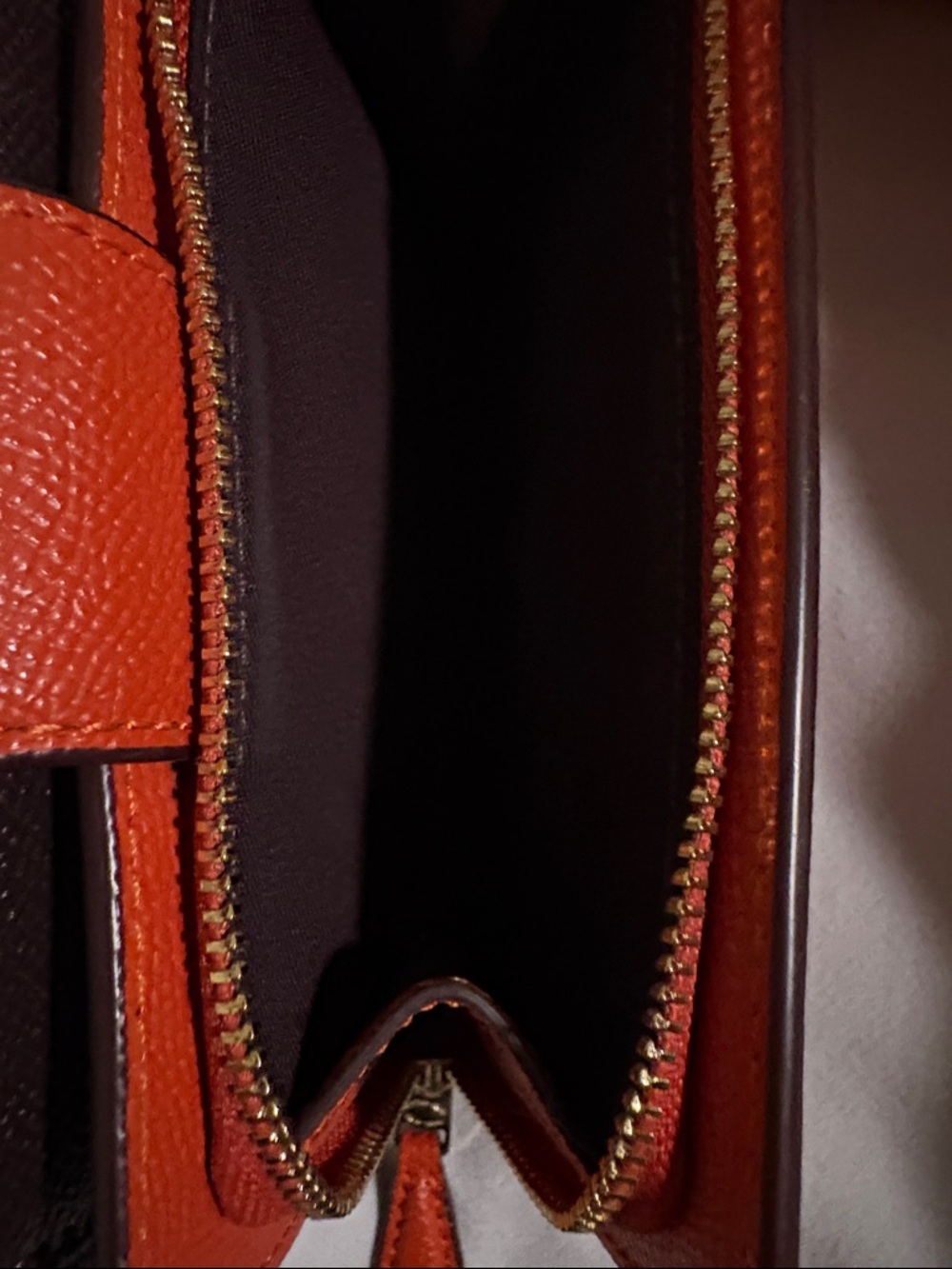 Coach Crossgrain Leather Medium Corner Zip Wallet Style - Picture 5 of 6